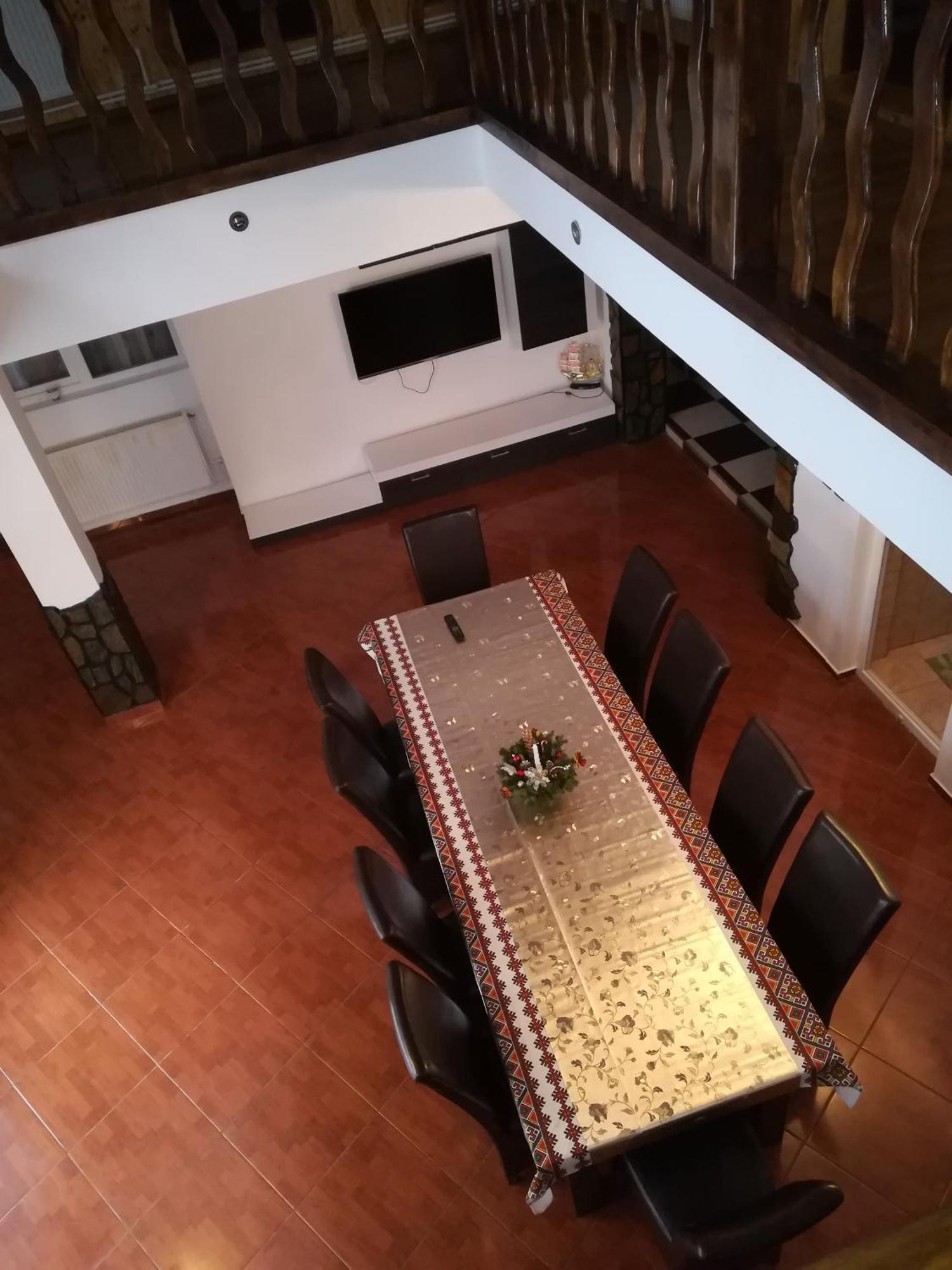 הוילה Rucăr Casa Raul מראה חיצוני תמונה